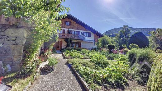 Onnion, Haute-Savoieの高級住宅