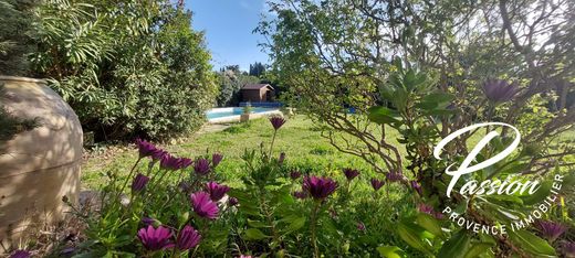 Maison de luxe à Maussane, Bouches-du-Rhône