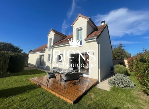 منزل ﻓﻲ Beaune, Cote d'Or