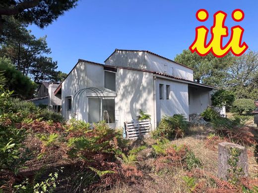 Luxury home in Les Sables-d'Olonne, Vendée
