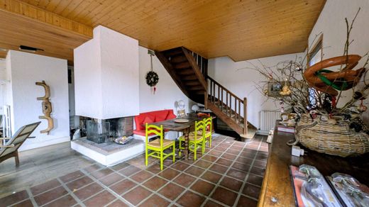 Lüks ev Les Hôpitaux-Neufs, Doubs