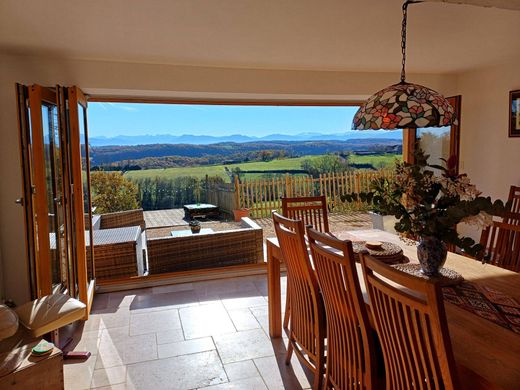 Πολυτελή κατοικία σε Boulogne-sur-Gesse, Upper Garonne