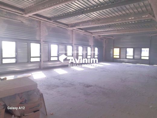 Oficina en Saint-Jean-le-Blanc, Loiret