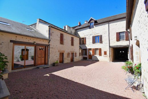 Edificio en Autun, Saona y Loira