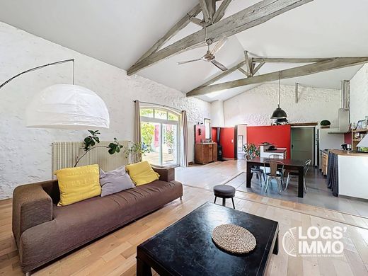 Luxury home in Portets, Gironde