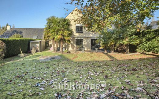 منزل ﻓﻲ Orvault, Loire-Atlantique