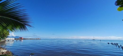 Luxury home in Faa'a, Îles du Vent