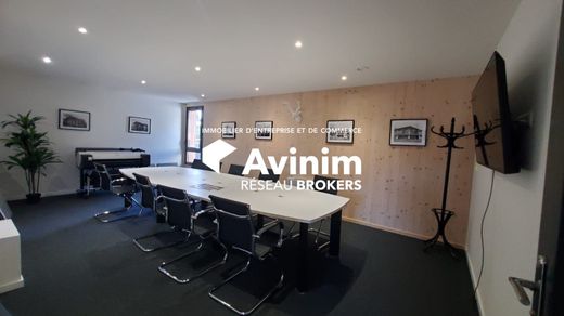 办公室  Allonzier-la-Caille, Haute-Savoie