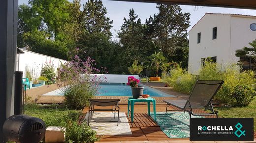 Luxe woning in Sainte-Soulle, Charente-Maritime