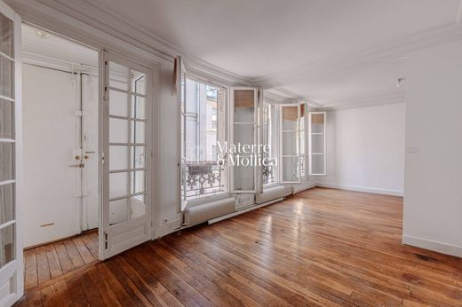 Apartment / Etagenwohnung in Saint-Germain, Odéon, Monnaie, Paris