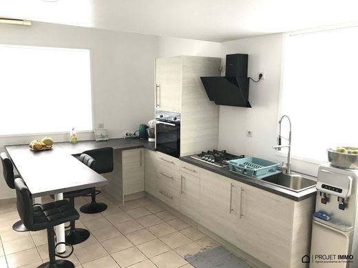 아파트 / Pirae, Îles du Vent