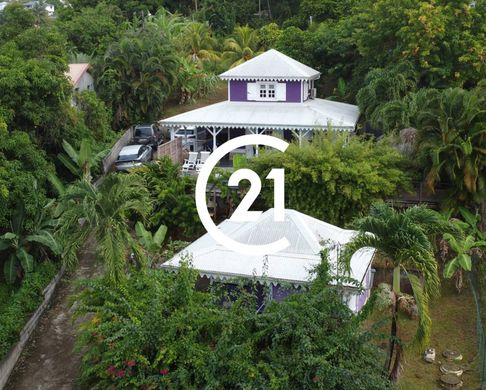 Luxury home in La Trinité, Martinique