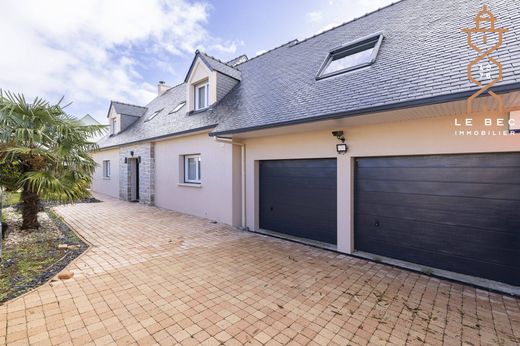 منزل ﻓﻲ Saint-Avé, Morbihan