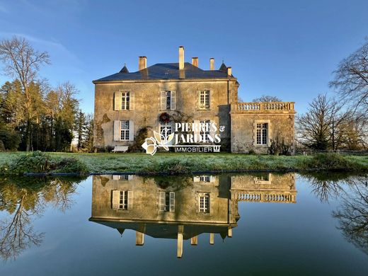 Castle in Saint-Mesmin, Vendée