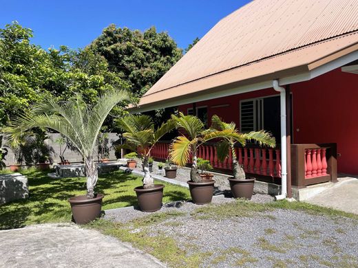 Maison de luxe à Paea, Îles du Vent