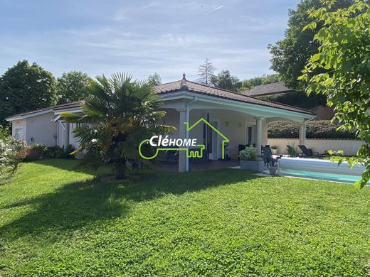 Luxury home in Chessy, Rhône