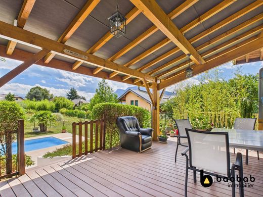 Luxe woning in Saint-Jeoire-Prieuré, Savoy