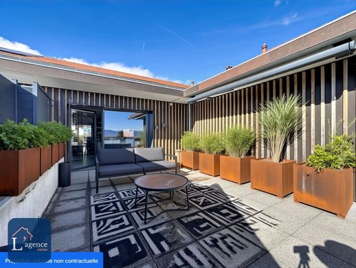 Apartament w Péron, Ain