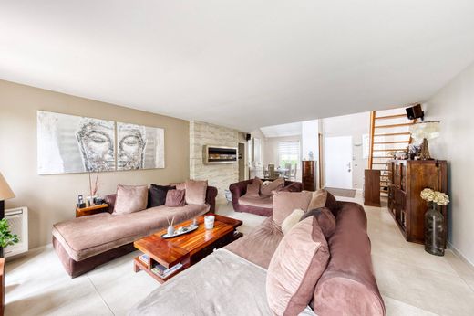 Luxury home in Le Plessis-Trévise, Val-de-Marne