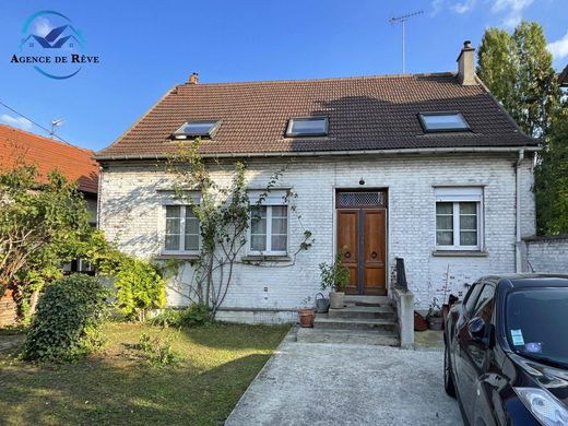 Luxury home in Noisy-le-Sec, Seine-Saint-Denis