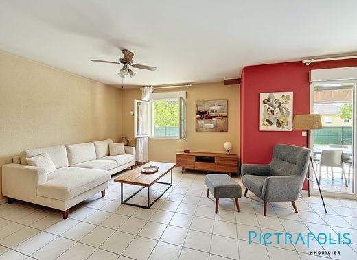 Casa de lujo en Échenevex, Ain