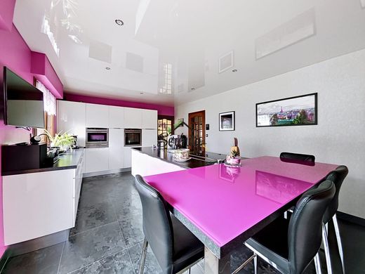 Luxury home in Oignies, Pas-de-Calais