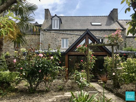 Luxury home in Saint-Jacut-de-la-Mer, Côtes-d'Armor