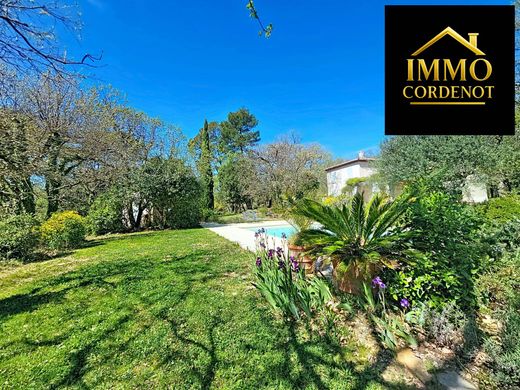 Luxury home in Forcalqueiret, Var