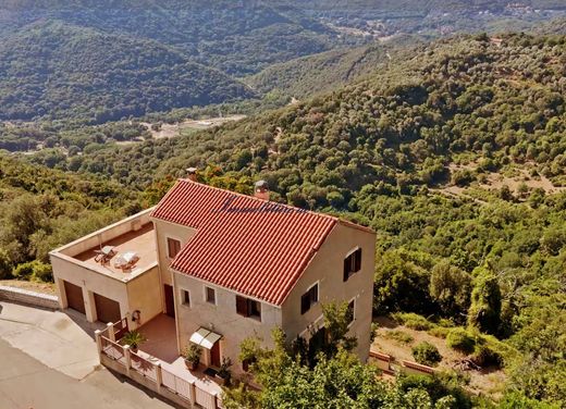 Luxe woning in Sainte-Lucie-de-Tallano, South Corsica