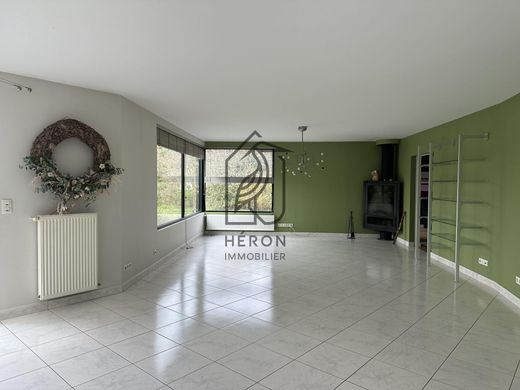 Luxury home in Beaucamps-Ligny, North