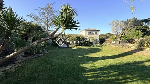 Luxury home in Les Pennes-Mirabeau, Bouches-du-Rhône