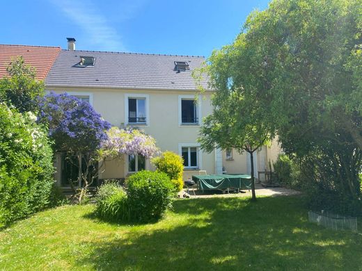 Luxe woning in Toussus-le-Noble, Yvelines