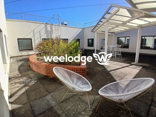 Office in Pontoise, Val d'Oise