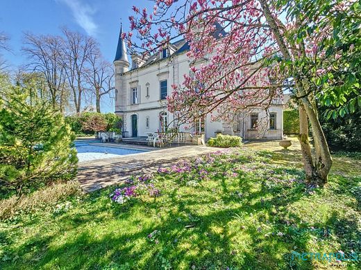 豪宅  Chaumont, Haute-Marne
