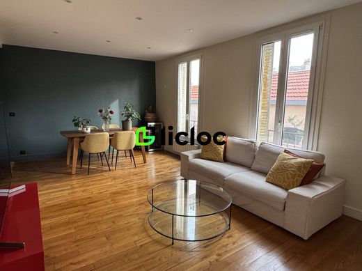 Apartment / Etagenwohnung in Boulogne-Billancourt, Hauts-de-Seine
