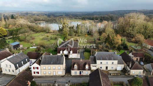 Casa di lusso a La Fresnaye-sur-Chédouet, Sarthe