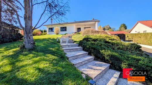 Maison de luxe à Chérisey, Moselle