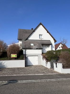 Casa di lusso a Hégenheim, Alto Reno