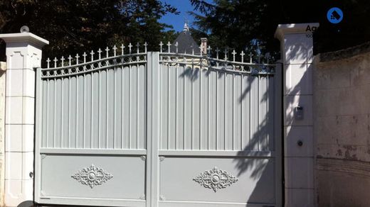 ‏בתי יוקרה ב  Saint-Cyr-sur-Loire, Indre-et-Loire