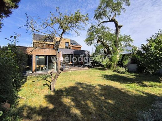 Luxury home in Conflans-Sainte-Honorine, Yvelines