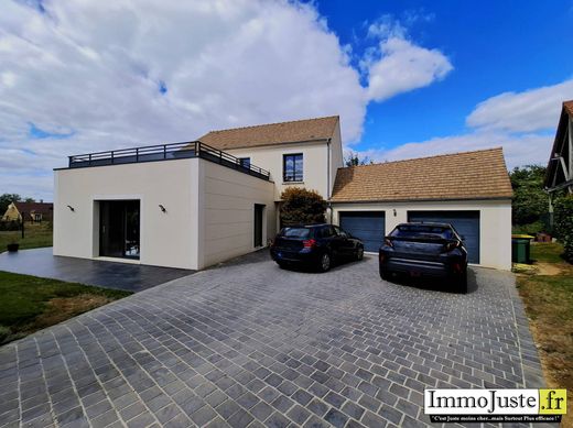 Casa di lusso a Gazeran, Yvelines
