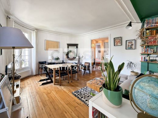 Apartment in Asnières-sur-Seine, Hauts-de-Seine