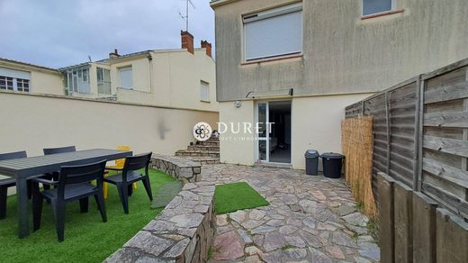 Luxury home in Aizenay, Vendée