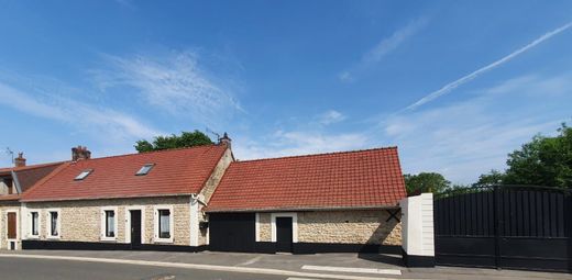 Luxury home in Beuvrequen, Pas-de-Calais