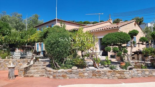 Luxury home in Les Issambres, Var