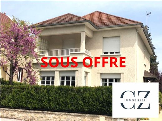 Luxury home in Fontaine-lès-Dijon, Cote d'Or