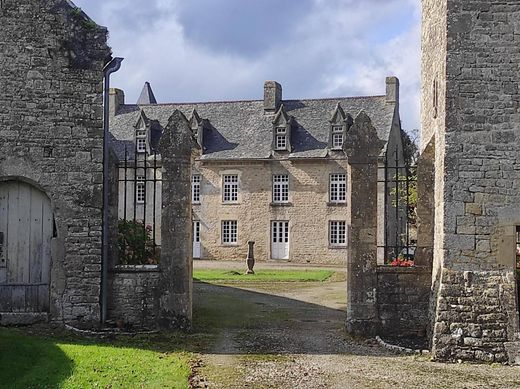 Castle in Sainte-Mère-Église, Manche