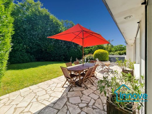 Luxury home in Versailles, Yvelines