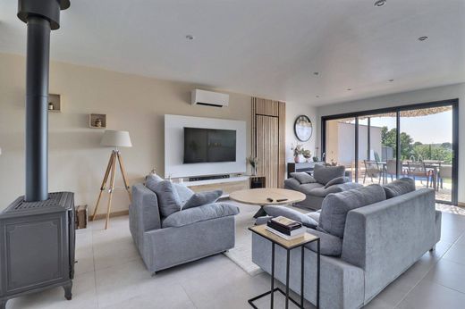 منزل ﻓﻲ Saint-Chamas, Bouches-du-Rhône