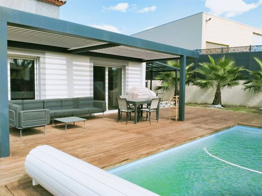Casa de luxo - Juvignac, Hérault